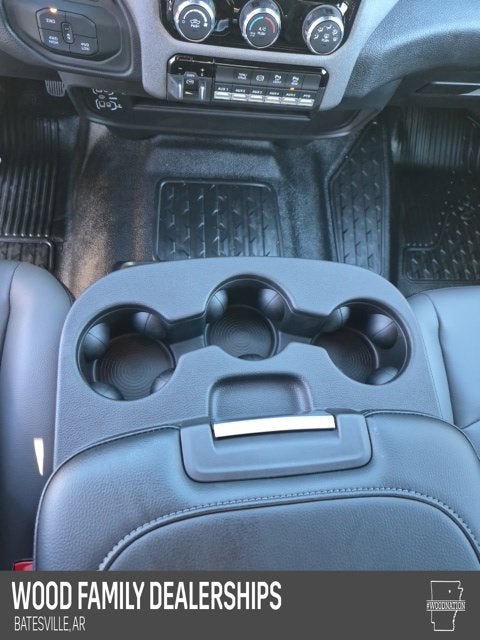 2027 RAM Ram 3500 Chassis Cab RAM 3500 TRADESMAN CREW CAB CHASSIS 4X4 60' CA