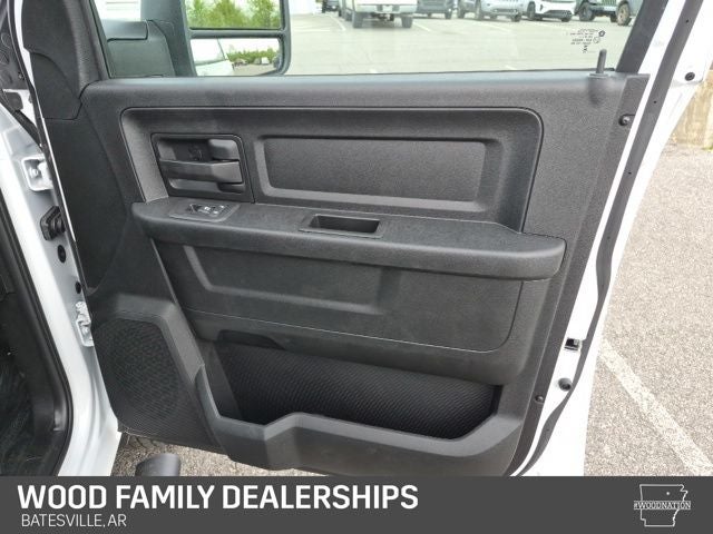 2026 RAM Ram 3500 Chassis Cab RAM 3500 TRADESMAN CREW CAB CHASSIS 4X4 60' CA
