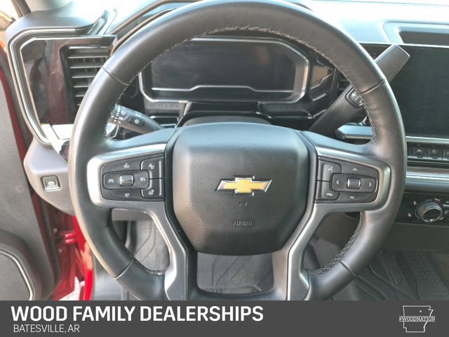 2023 Chevrolet Silverado 1500 4WD Crew Cab Standard Bed LT