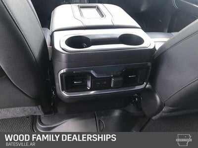 2022 GMC Sierra 1500 Limited 4WD Crew Cab Short Box AT4