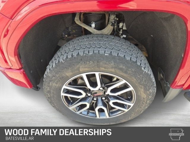 2022 GMC Sierra 1500 Limited 4WD Crew Cab Short Box AT4