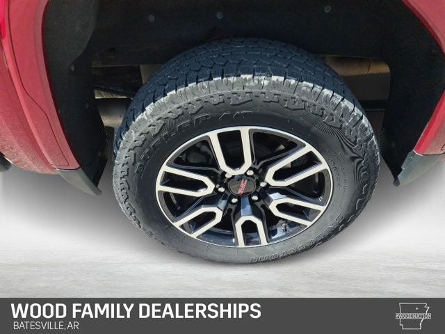 2022 GMC Sierra 1500 Limited 4WD Crew Cab Short Box AT4