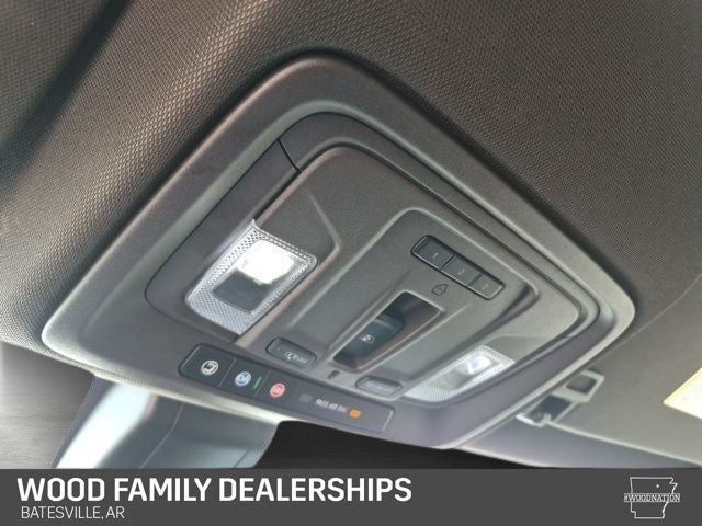 2022 GMC Sierra 1500 Limited 4WD Crew Cab Short Box SLT