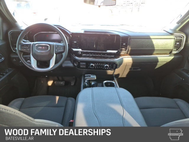 2024 GMC Sierra 1500 4WD Crew Cab Short Box Elevation with 3SB