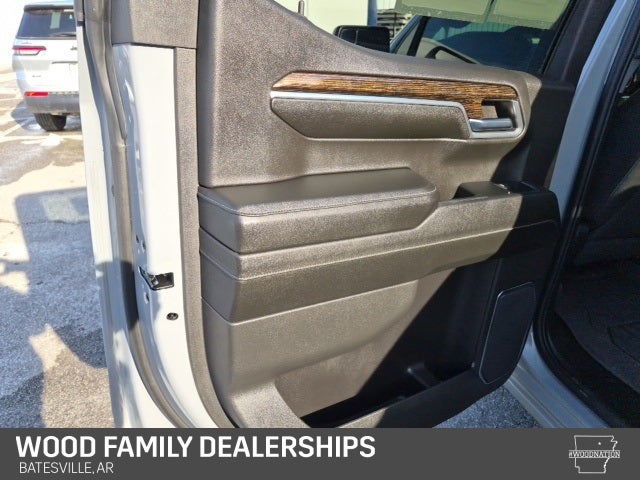 2024 GMC Sierra 1500 4WD Crew Cab Short Box Elevation with 3SB