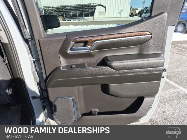 2024 GMC Sierra 1500 4WD Crew Cab Short Box Elevation with 3SB