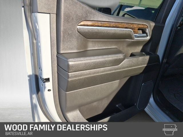 2024 GMC Sierra 1500 4WD Crew Cab Short Box Elevation with 3SB