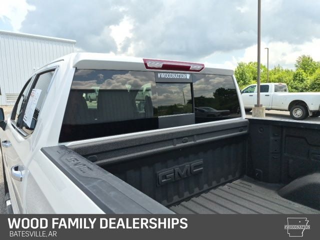 2025 GMC Sierra 1500 4WD Crew Cab Short Box SLT