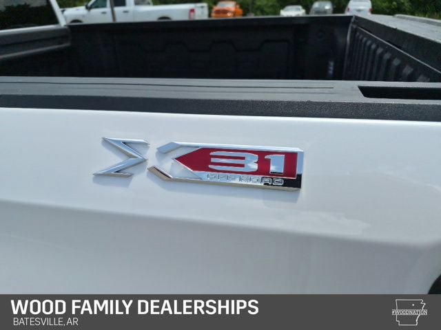 2025 GMC Sierra 1500 4WD Crew Cab Short Box SLT