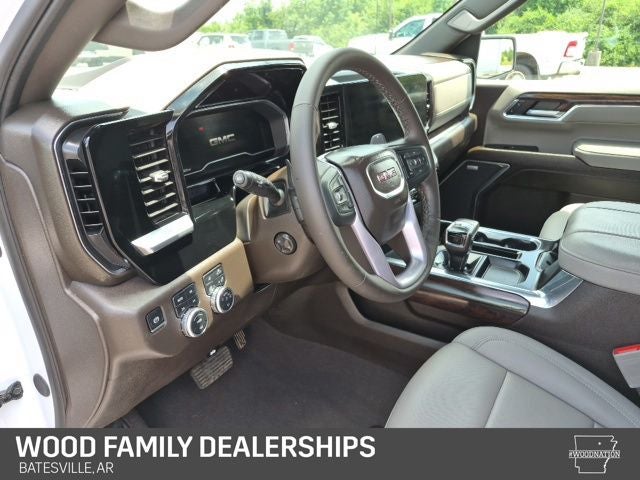 2025 GMC Sierra 1500 4WD Crew Cab Short Box SLT
