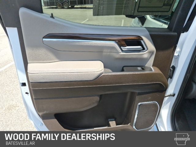 2025 GMC Sierra 1500 4WD Crew Cab Short Box SLT
