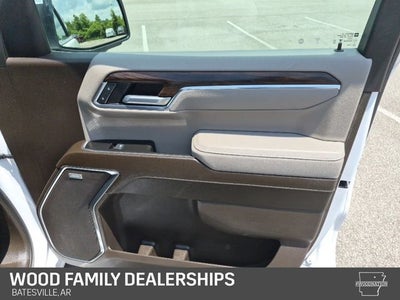 2025 GMC Sierra 1500 4WD Crew Cab Short Box SLT