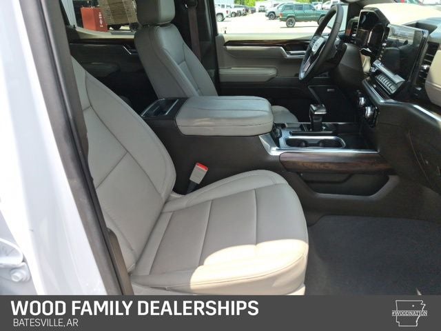 2025 GMC Sierra 1500 4WD Crew Cab Short Box SLT