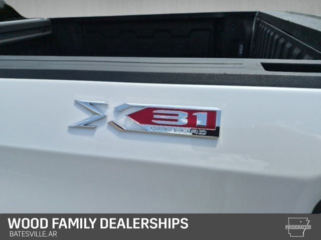 2025 GMC Sierra 1500 4WD Crew Cab Short Box SLT