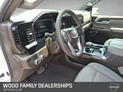 2025 GMC Sierra 1500 4WD Crew Cab Short Box SLT