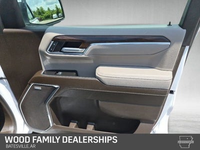 2025 GMC Sierra 1500 4WD Crew Cab Short Box SLT