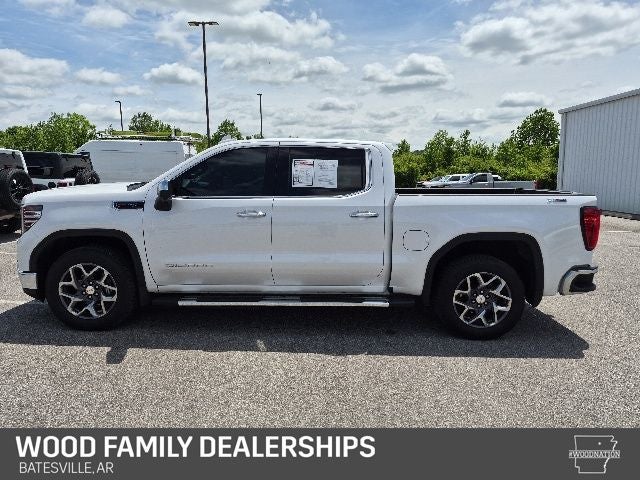 2023 GMC Sierra 1500 4WD Crew Cab Short Box SLT