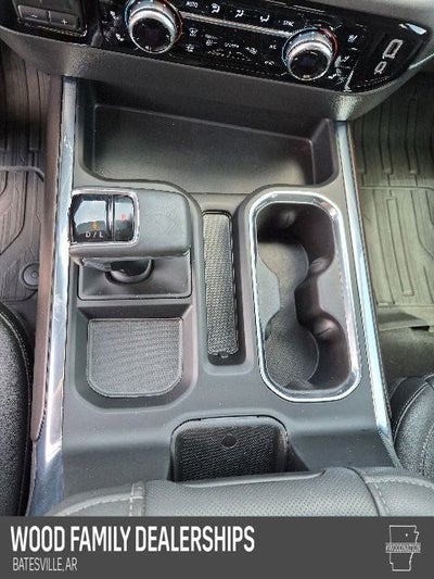 2023 GMC Sierra 1500 4WD Crew Cab Short Box SLT