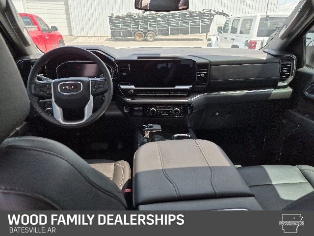 2023 GMC Sierra 1500 4WD Crew Cab Short Box SLT