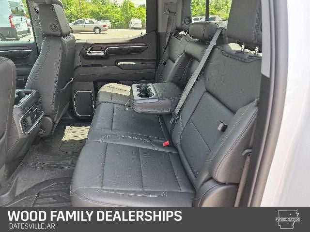 2023 GMC Sierra 1500 4WD Crew Cab Short Box SLT