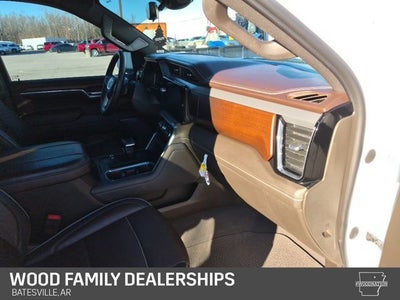 2023 GMC Sierra 1500 4WD Crew Cab Short Box Denali