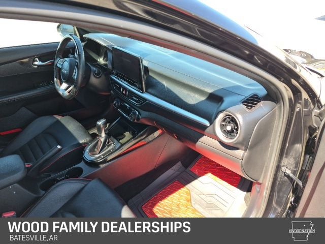 2022 Kia Forte GT Manual