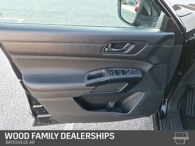 2025 Nissan Pathfinder SV FWD