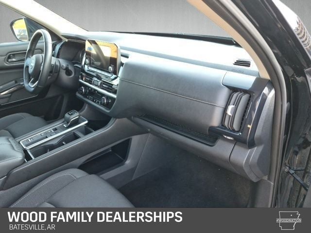 2025 Nissan Pathfinder SV FWD