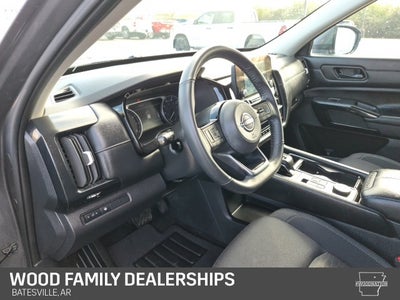 2023 Nissan Pathfinder SV 4WD