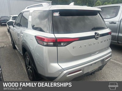 2023 Nissan Pathfinder Platinum 4WD